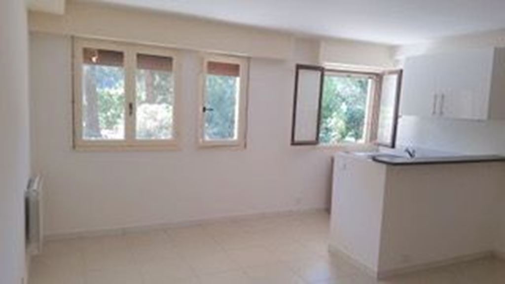 Appartement Studio CAVALAIRE SUR MER 89500€ BEL ANGE IMMOBILIER Appartement Studio CAVALAIRE SUR MER 89500€ BEL ANGE IMMOBILIER